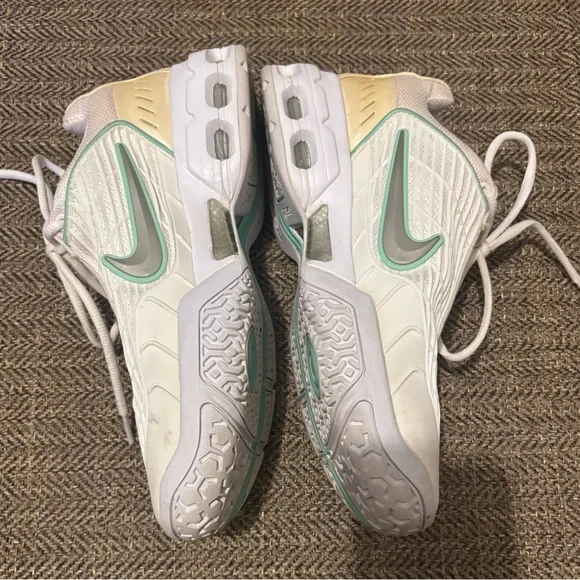 Lightly Loved Off-White Nike Max Air, Size 8.5  - yelllow and blue detailing - Picture 6 of 9